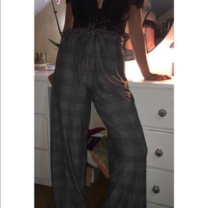 Wide leg size meduim pants